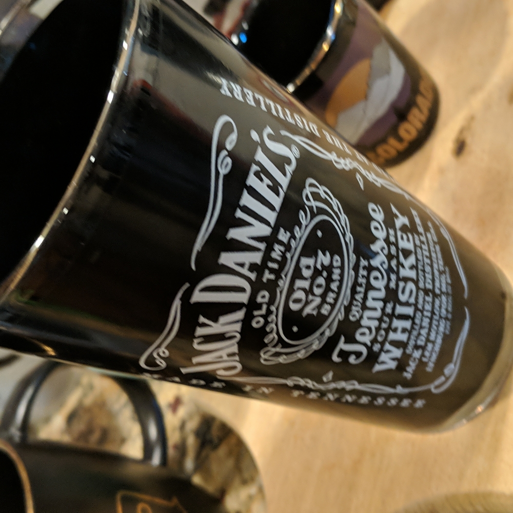 Nwot Jack Daniels Bundle Includes Pint Glass & Jd… - image 1